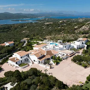 Sulia House Porto Rotondo, Curio Collection By Hilton Porto Rotondo